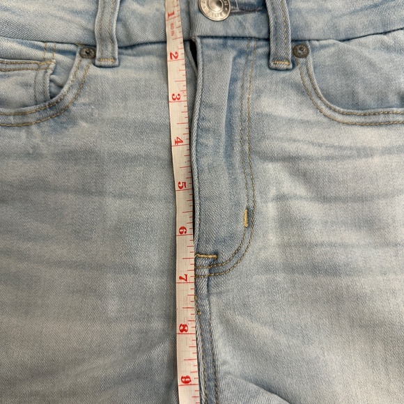 American Eagle Curvy High-Rise Denim Shorts - Picture 7 of 10